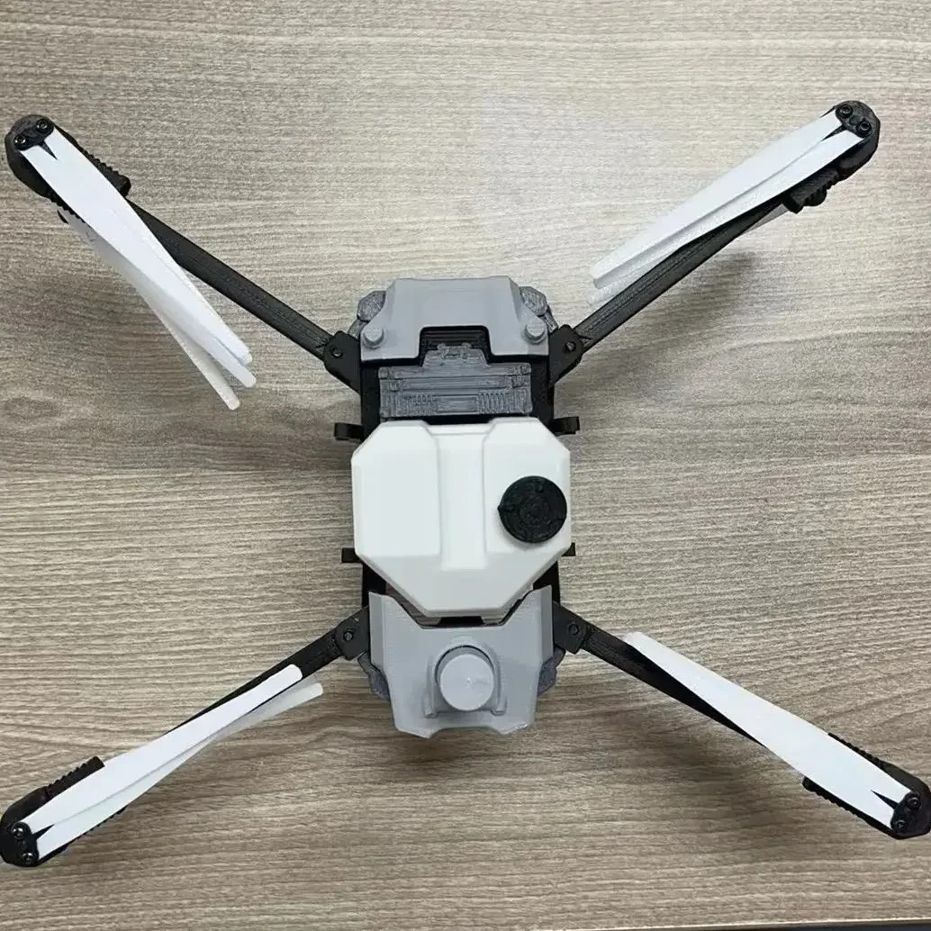 نموذج الطائرة بدون طيار للطباع - مراجعة Drone 3D Modeling وسعره